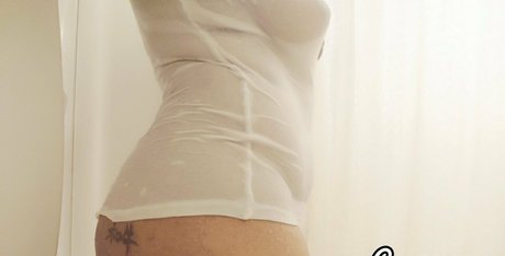 アラブのティーンズオンリーファンズ ヌード ギャラリー