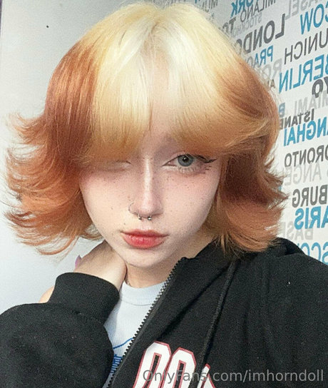 50歳以上のオンリーファンズ 裸 画像