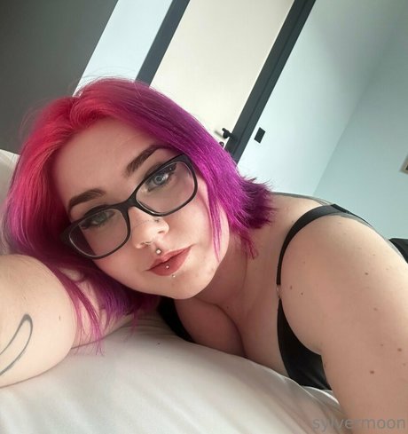 ヌード 屋外 OnlyFans ポルノ アーカイブ