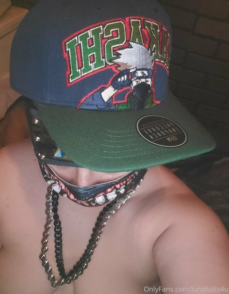 巨大な天然おっぱいオンリーファンズ セクシー 写真