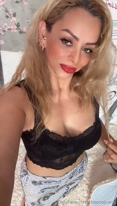 アマチュアヌードオンリーファンズ アート裸 ギャラリー