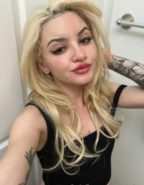 スキニーアナルOnlyFans アートポルノ ギャラリー