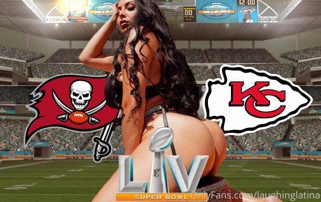 laughinglatina エロティックなポルノスター 写真