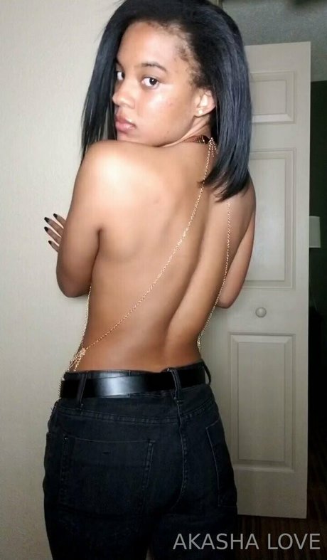 akashalove アダルトモデル 写真