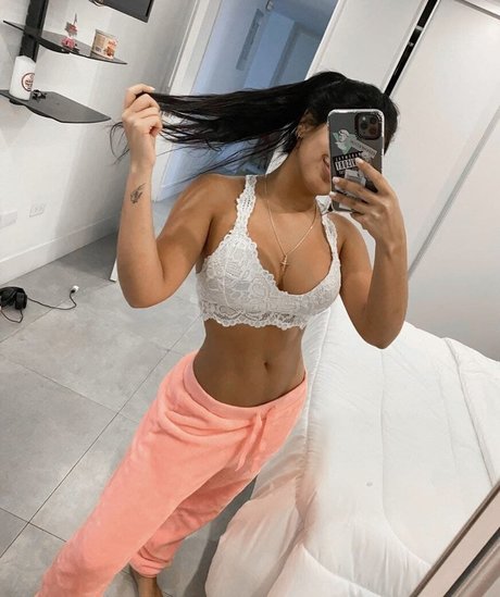 Katherine Rodriguez HDモデル 写真