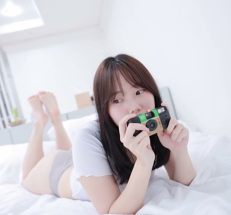 Myu A ホットなモデル 写真