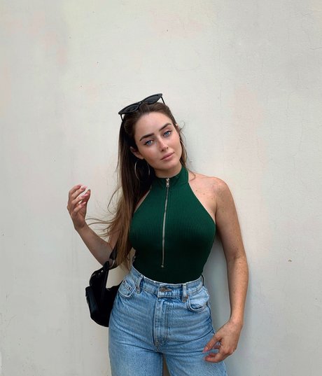 甘いおまんこオンリーファンズ ポルノ 写真