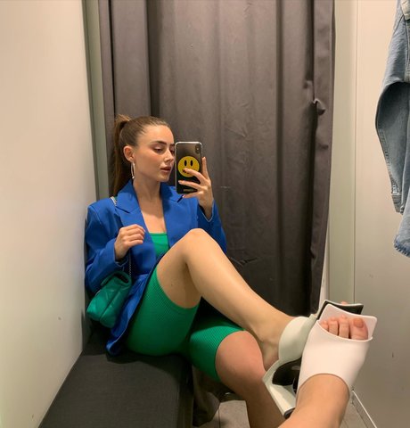 ジムガールズオンリーファンズ セクシー 写真