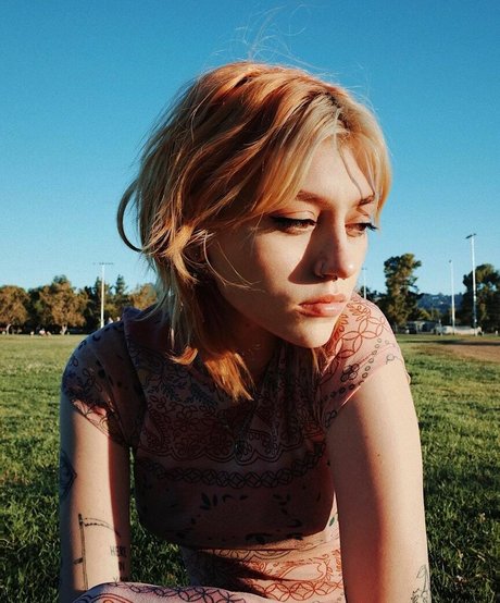 Kailee Morgue スター ギャラリー