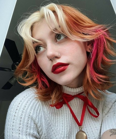 Kailee Morgue 高品質のポルノスター 写真