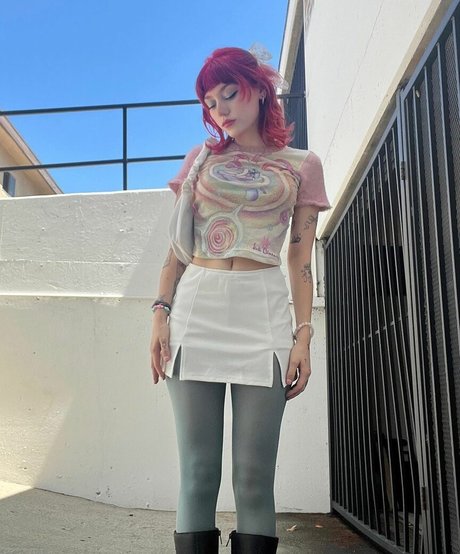 Kailee Morgue ポルノ女優 写真