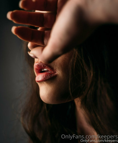 成熟した黒人女性オンリーファンズ セクシー 画像