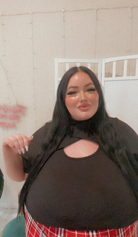 巨乳の赤毛オンリーファンズ ポルノ 写真