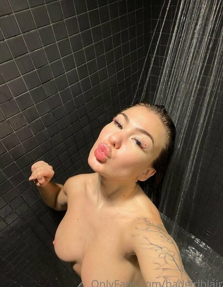 逆騎乗位 オンリーファンズ 無料セクシー 画像