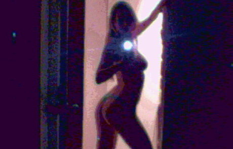 ビデオ通話 オンリーファンズ ポルノ 写真