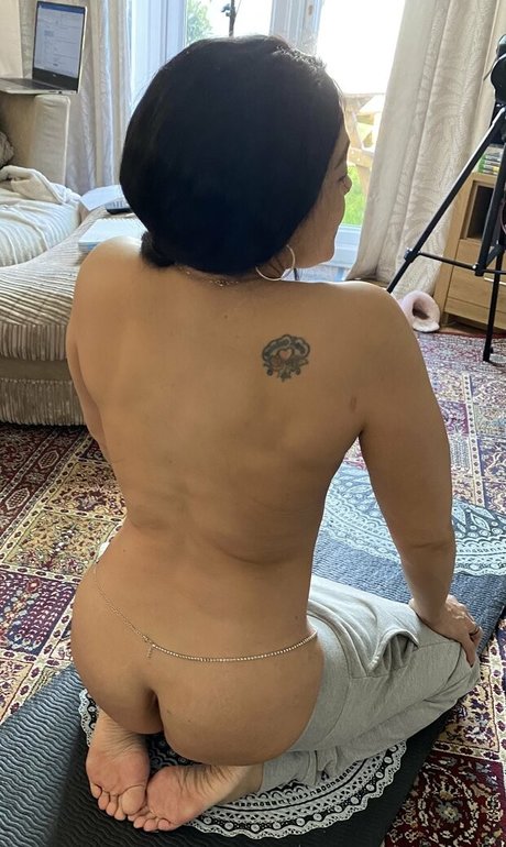 ぽっちゃり 主観視点 OnlyFans 無料 画像