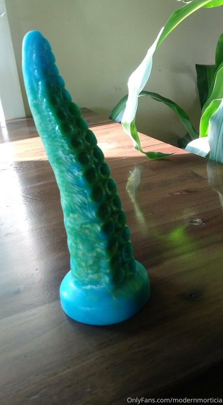 ティーントランスオンリーファン アートヌード 画像