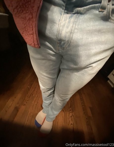 massivetool123 アダルト女優 写真