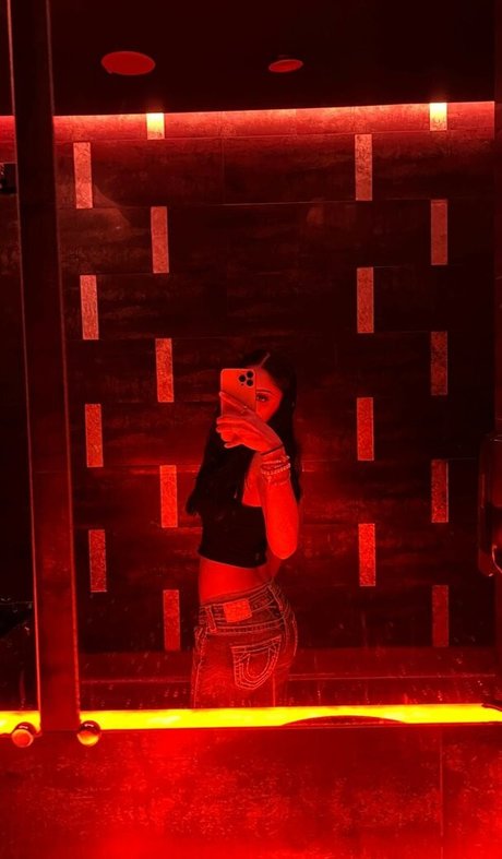 katiiebaeb セックスモデル 写真