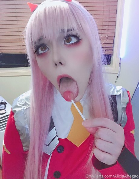 ヘンタイオンリーファンズ セクシー 画像