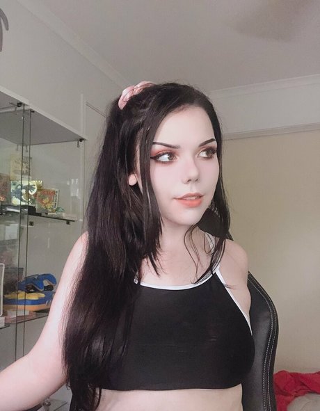 ダーティトークオンリーファンズ アートヌード アーカイブ