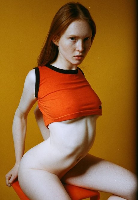 Arina Bik ポルノモデル ギャラリー