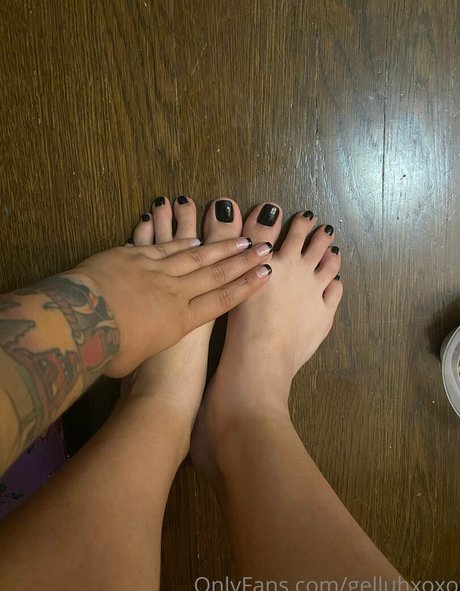 gelluhxoxo アダルトモデル 写真