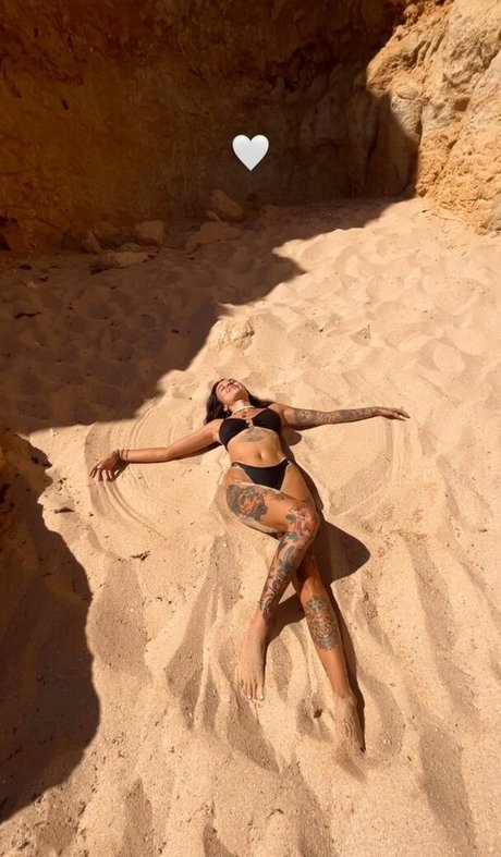 巨乳 パイズリ OnlyFans 無料アダルト 画像