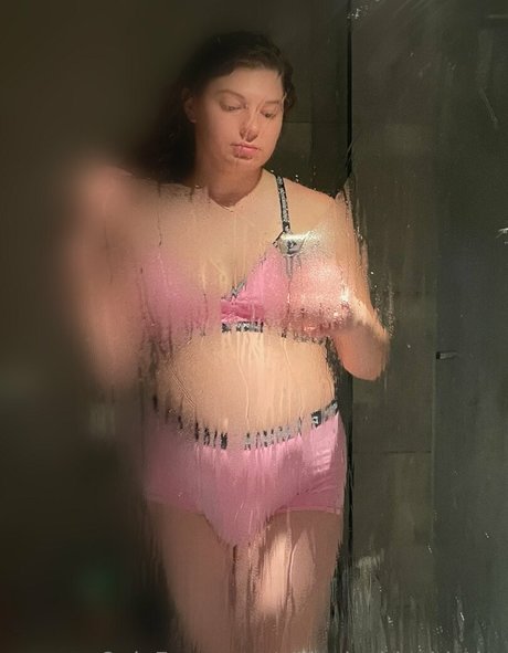 パンストオンリーファンズ セックス 画像