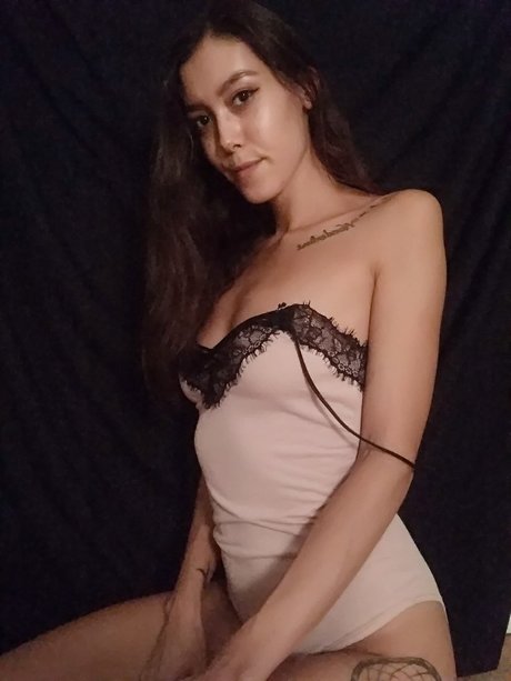 Aurora XXX ポルノスター HD 写真