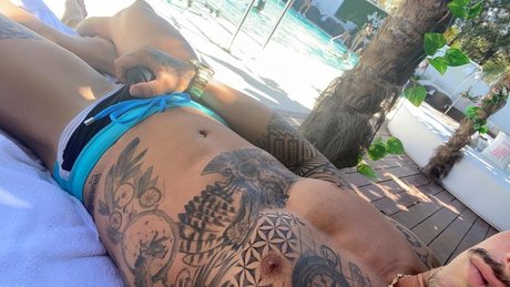 Saul Kamasutra ポルノスター アーカイブ