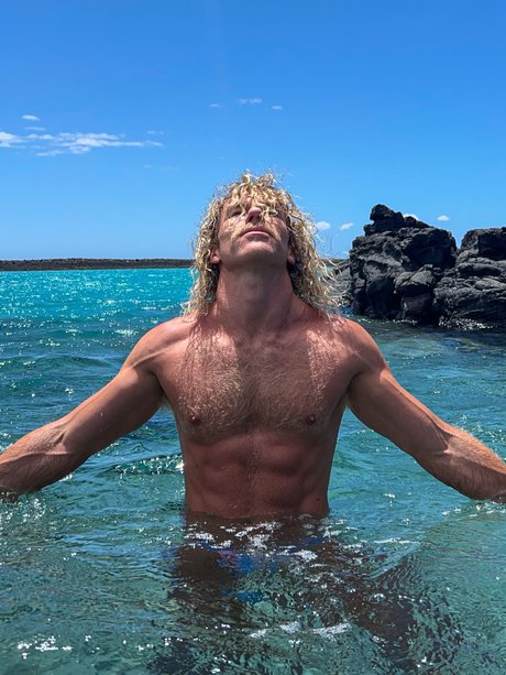 アマチュアヌードオンリーファンズ アートヌード 写真