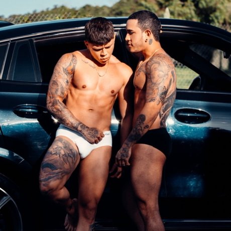 ZacAndMarcos セクシーなスター 写真