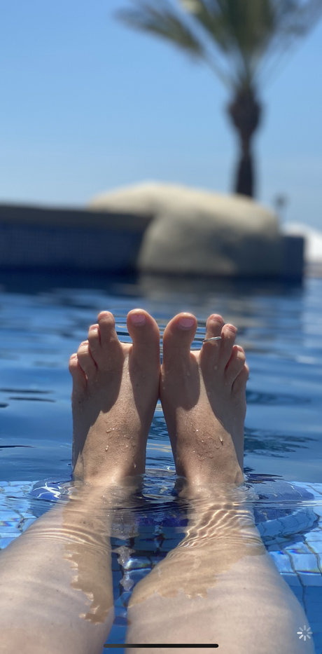 Jennitoes69 エロティックなモデル 写真