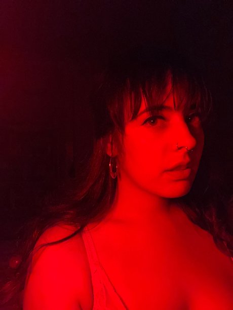 Suff Morgan ポルノ女優 画像