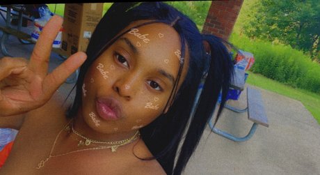 M I S S M E S S Y_ 可愛いモデル 写真