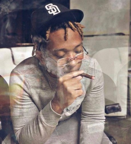 Playboii Onii 高品質のポルノスター 写真