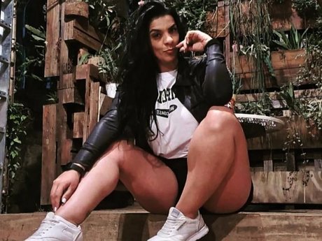 Chay スター ヌード 写真