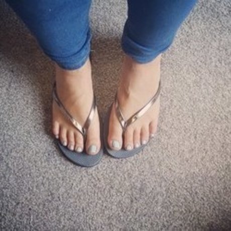 Finebritishfeet_ ポルノスター 美しい 画像