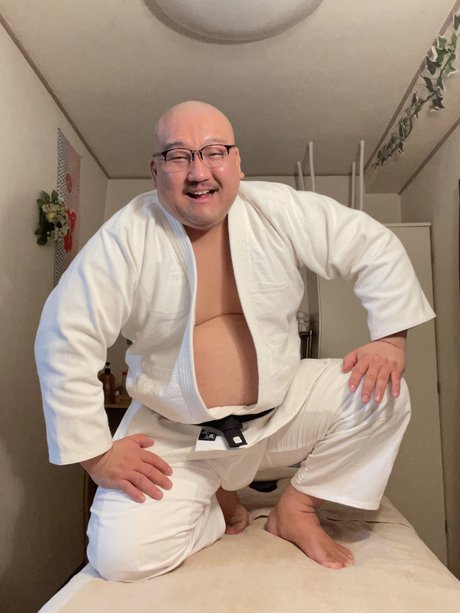 _EROTiC DADDY_ ホットモデル 画像