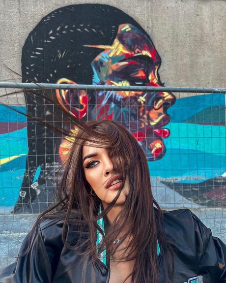 ヌード教師オンリーファンズ xxx 画像