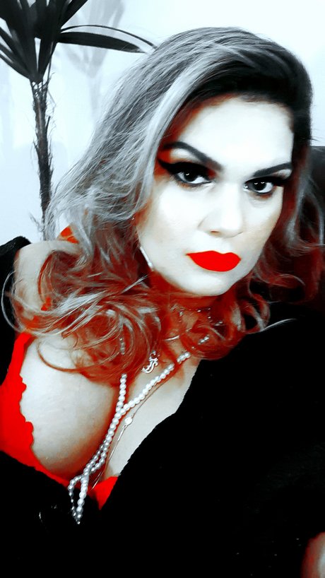 Aline Bertuci ポルノスター 写真