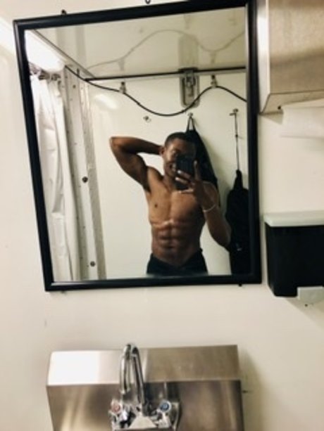 Big Ju_ ホットなポルノスター 写真