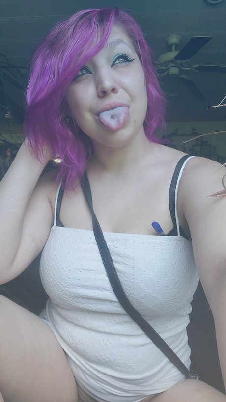 Crystal frey xxxスター 画像