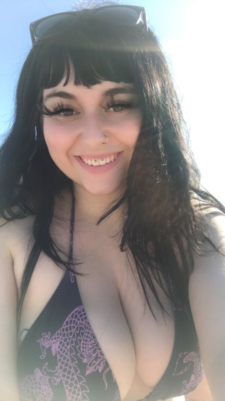 Thorn_ スター ヌード ギャラリー