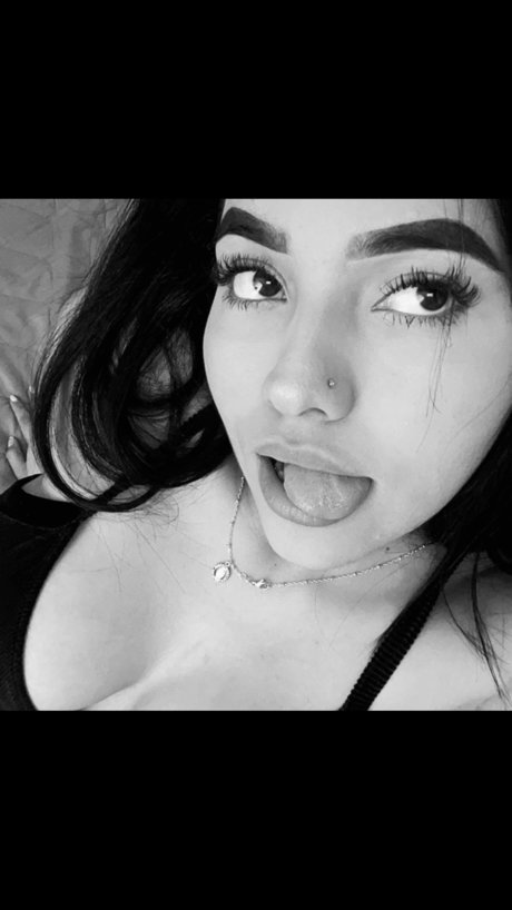 Valentina G_ ポルノモデル 写真