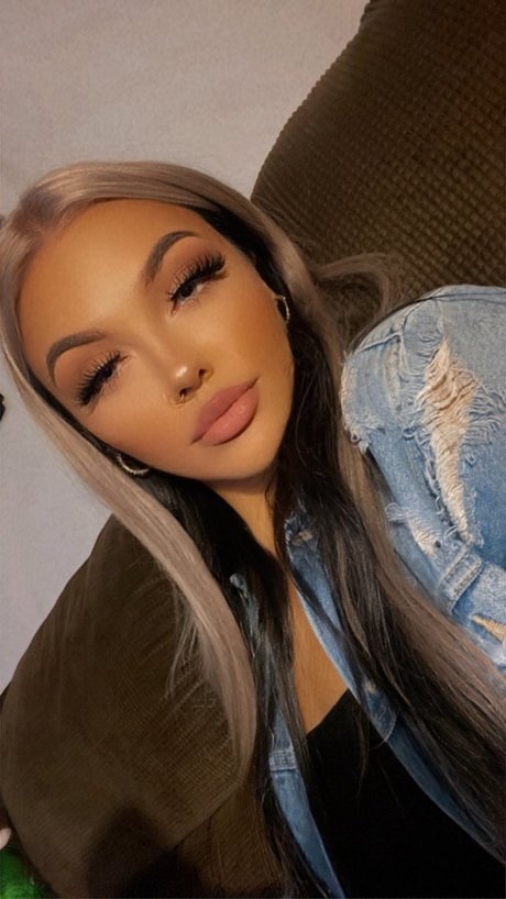 Mila Magnolia 高品質女優 ギャラリー