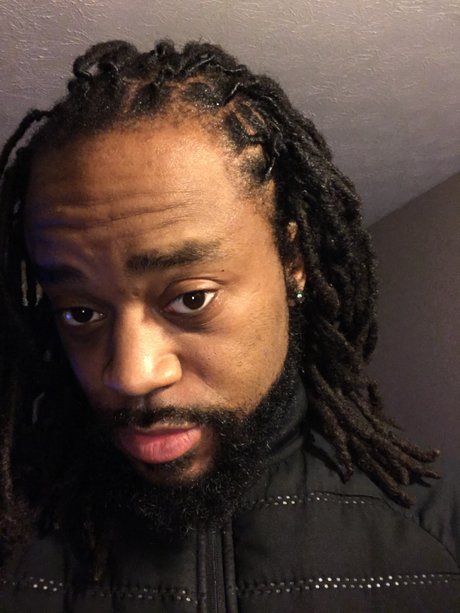 年配の熟女オンリーファンズ アート裸 画像