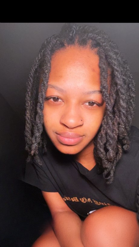 Chocolate Kiss_ エロティック女優 写真