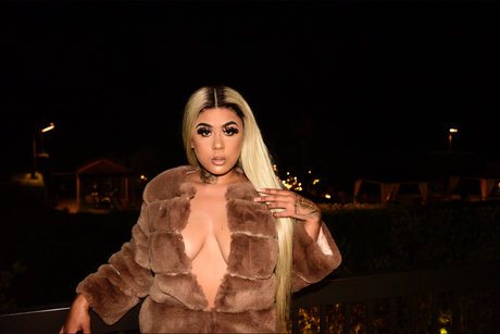 Kayla bandz トップスター 画像